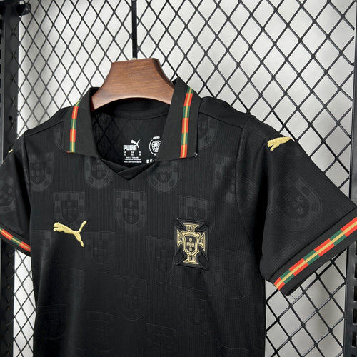 Portugal x Eusébio Kinder-Set 2026