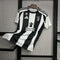 Juventus Heimtrikot mit Sponsoren