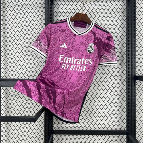 Real Madrid Special/Sondertrikot Rosa 2024/2025