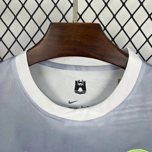 Wolfsburg Auswärtstrikot 2025/2026