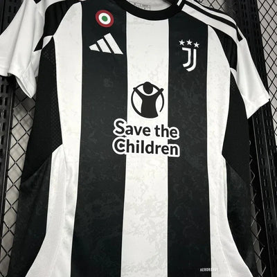 Juventus Heimtrikot mit Sponsoren