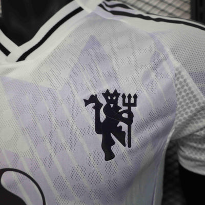 Manchester United Auswärtstrikot 2025/2026