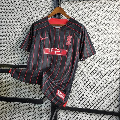 Liverpool Special/Sondertrikot LeBron James 2023