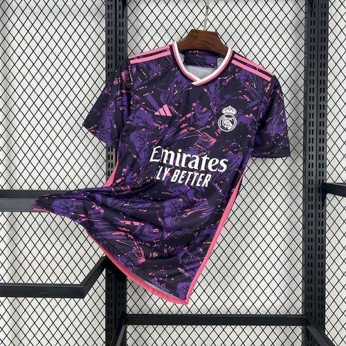 Real Madrid Special/Sondertrikot Rosa 2024/2025