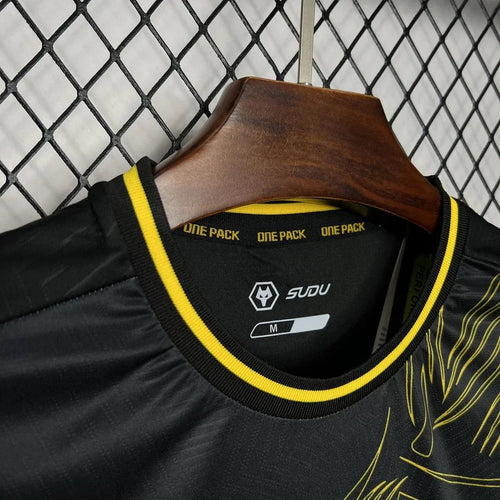 Wolves Auswärtstrikot 2024/2025